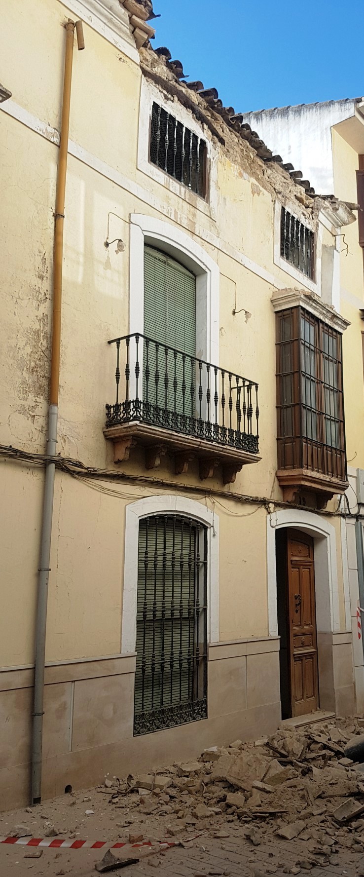 CASA-DERRUMBE